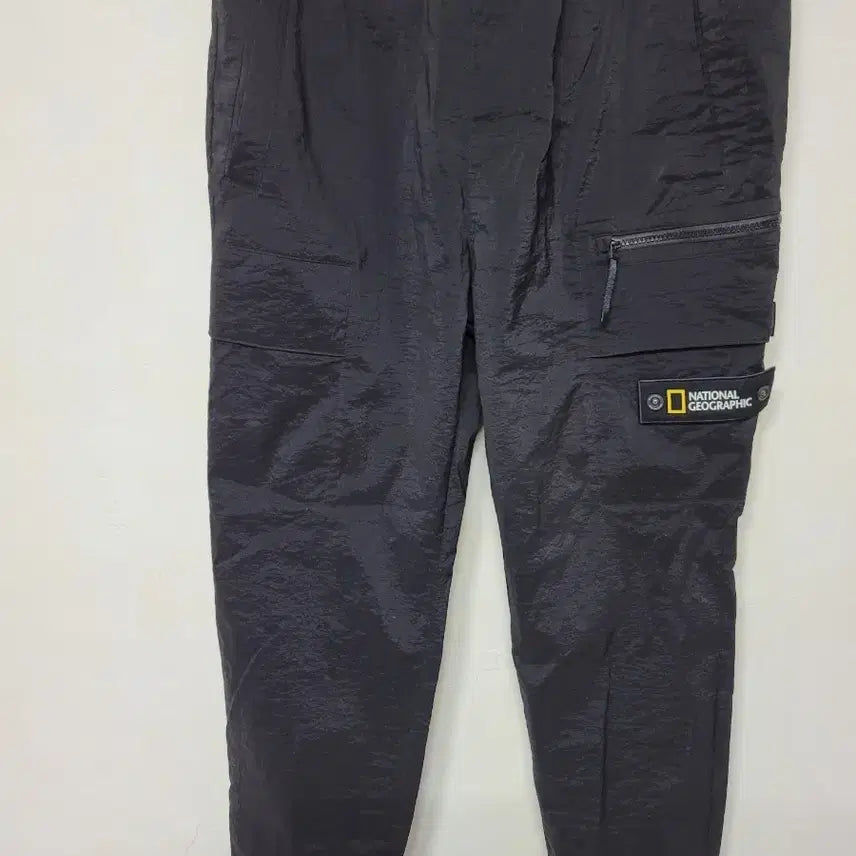 [BUNJANG] National Geographic Carbon Black Cargo Jogger Pants / 내셔널지오그래픽 블랙 카고 조거팬츠