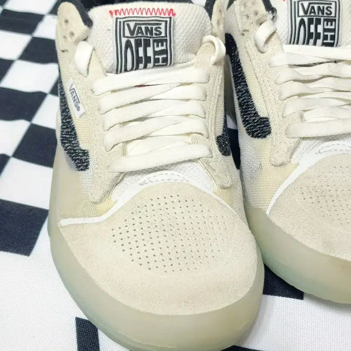[BUNJANG] Vans EVDNT UltimateWaffle Sneakers / Vans EVDNT UltimateWaffle 스니커즈 235 상태좋음