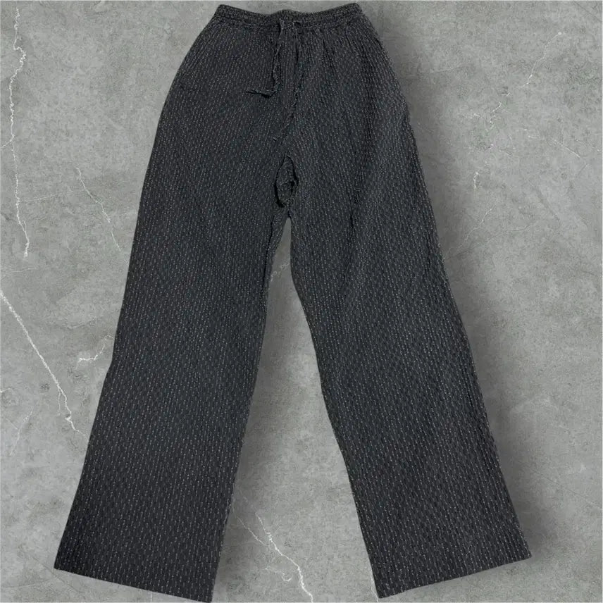 [BUNJANG] Auro Pleats Wide Pants Black / 아우로 플리츠 와이드 팬츠 블랙