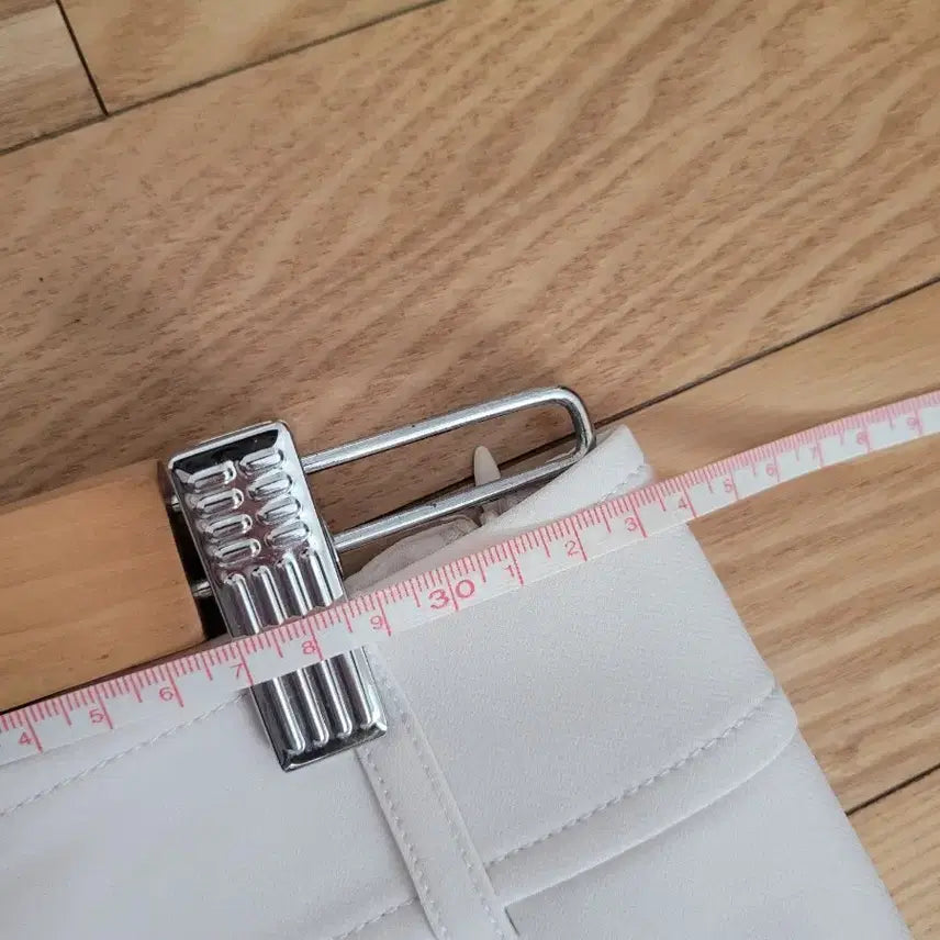 [BUNJANG] Hazzys H-Line Chino Skirt / 헤지스 H라인 치노 스커트