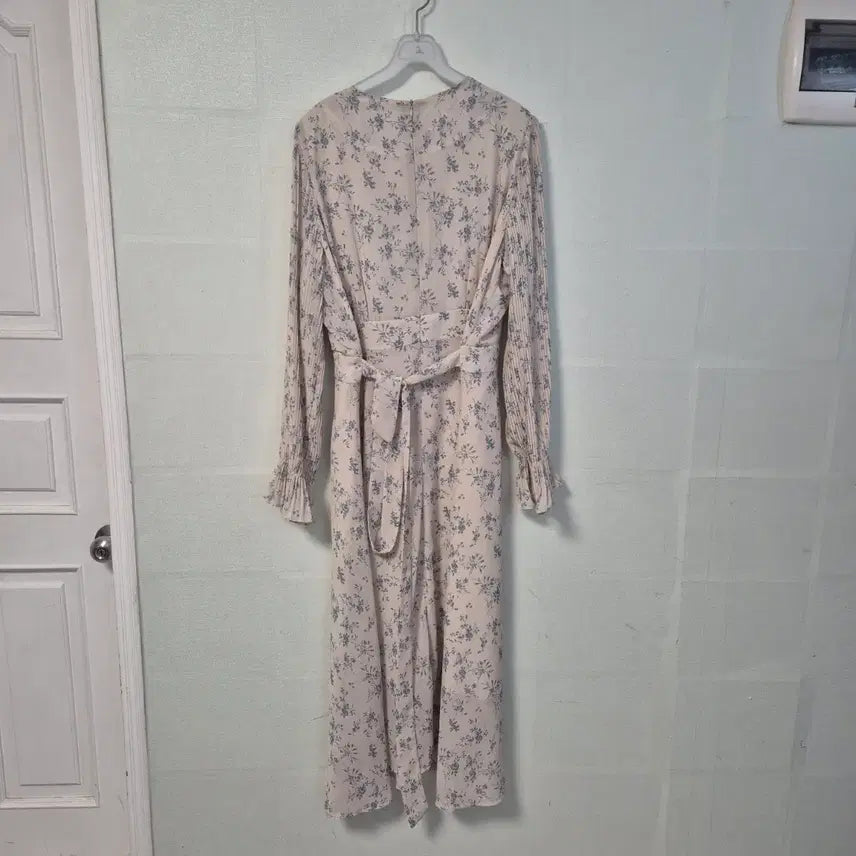 [BUNJANG] RIRIN&amp;CO Floral Pattern Long Dress / RIRIN&amp;CO 플라워 패턴 롱 원피스