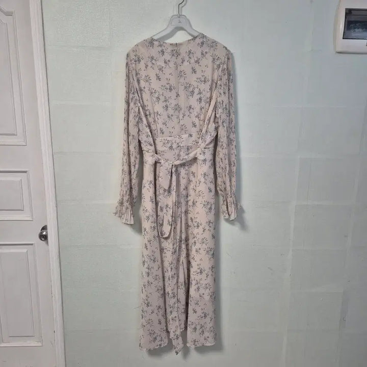 [BUNJANG] RIRIN&amp;CO Floral Pattern Long Dress / RIRIN&amp;CO 플라워 패턴 롱 원피스
