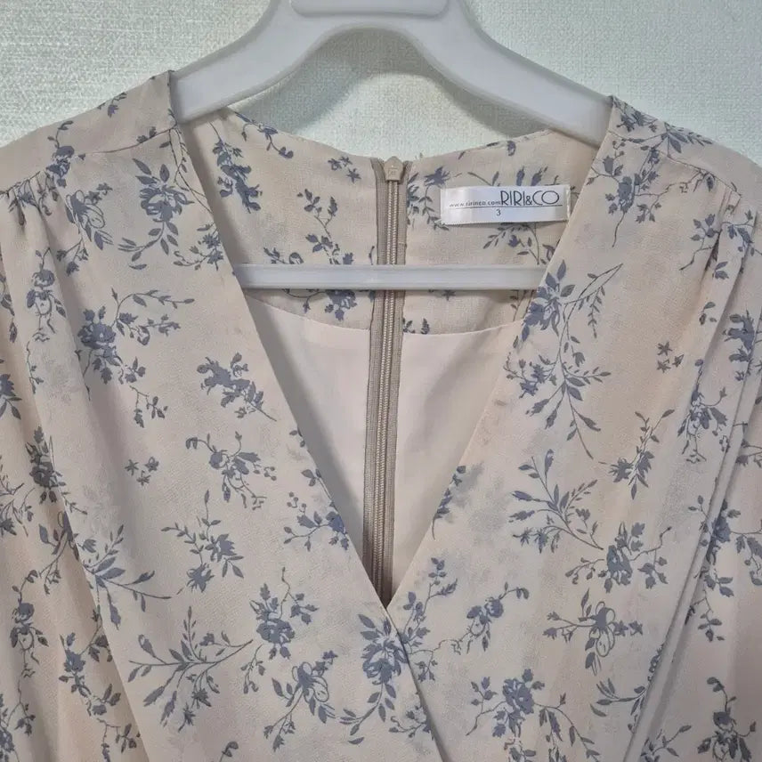 [BUNJANG] RIRIN&amp;CO Floral Pattern Long Dress / RIRIN&amp;CO 플라워 패턴 롱 원피스