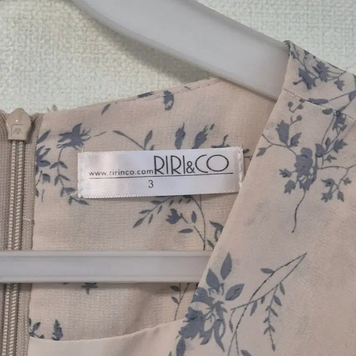 [BUNJANG] RIRIN&amp;CO Floral Pattern Long Dress / RIRIN&amp;CO 플라워 패턴 롱 원피스