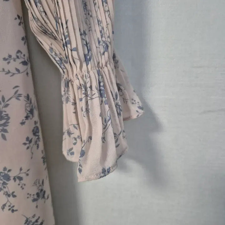 [BUNJANG] RIRIN&amp;CO Floral Pattern Long Dress / RIRIN&amp;CO 플라워 패턴 롱 원피스