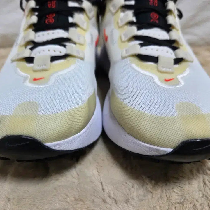 [BUNJANG] Nike React Escape Running Shoes White 255mm / 나이키 React Escape 런닝화 화이트255사이즈