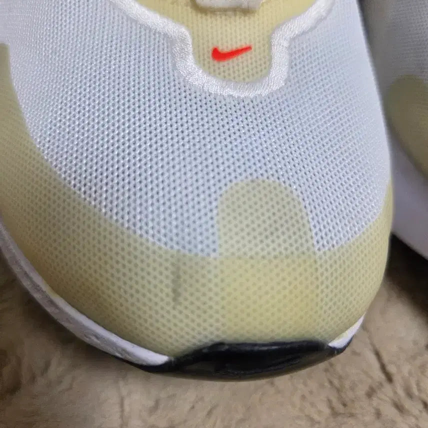 [BUNJANG] Nike React Escape Running Shoes White 255mm / 나이키 React Escape 런닝화 화이트255사이즈