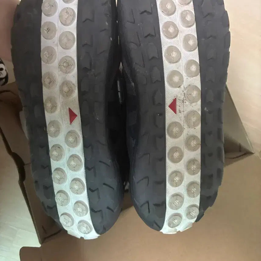 [SOLD OUT] 살로몬 솔앰피비안 265