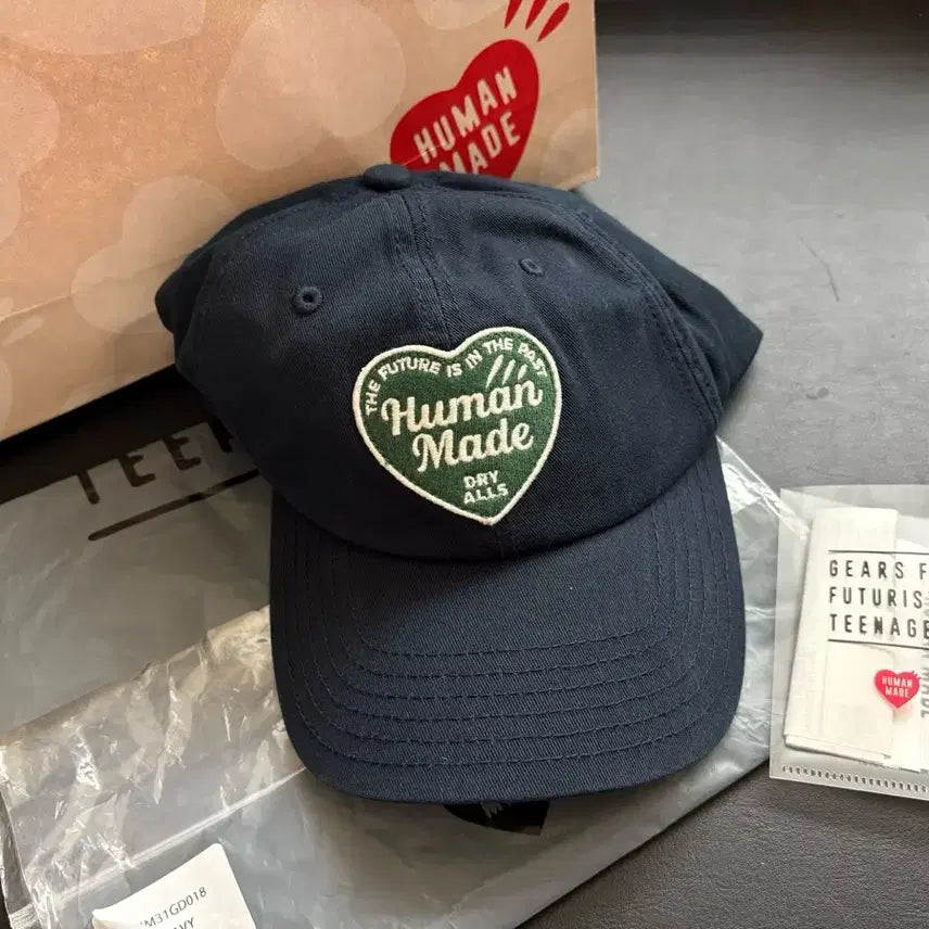[BUNJANG] Human Made 6 Panel Twill Cap Navy / [미개봉 새상품] 휴먼메이드 6 패널 트윌 캡 네이비