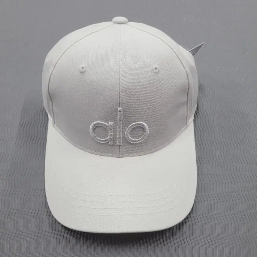 [BUNJANG] ALO White Ball Cap Hat / ALO 화이트 볼캡 모자