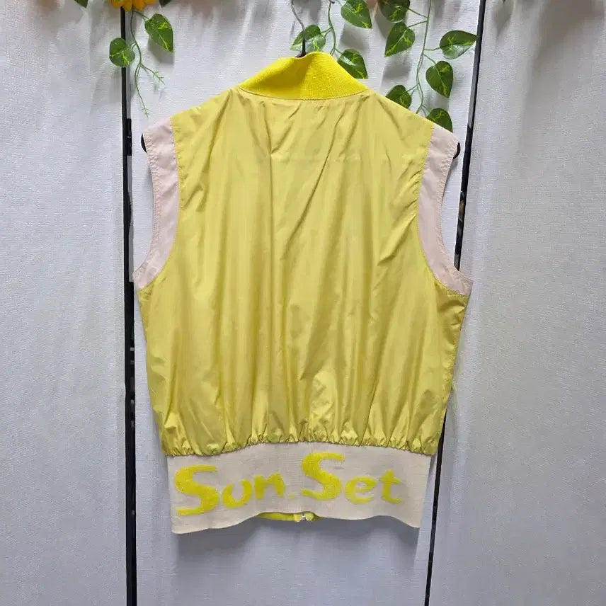 [BUNJANG] Sunset Vest Zip-Up / 썬셋베스트