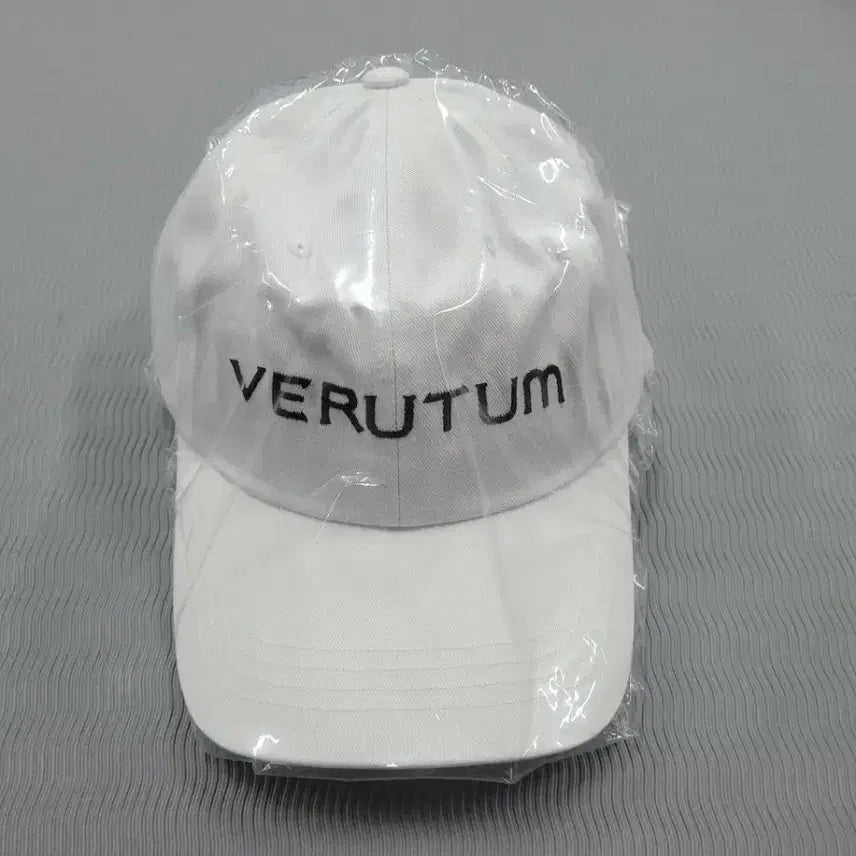 [BUNJANG] VERUTUM White Cotton Twill Ball Cap / VERUTUM 베루툼 화이트 볼캡 모자