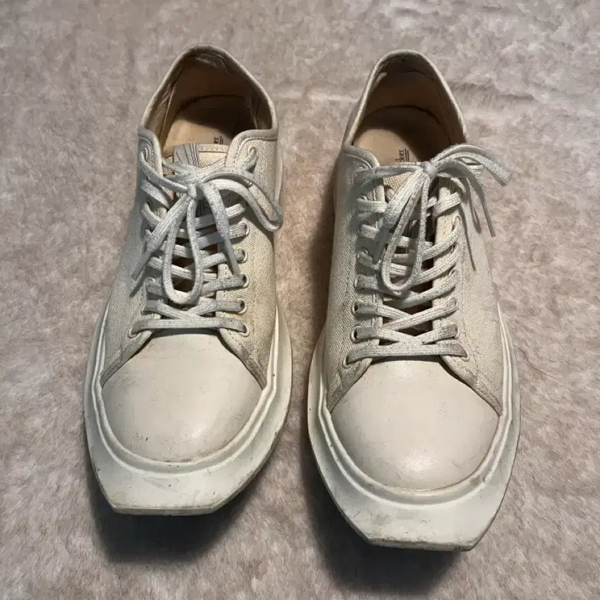 [BUNJANG] Nickerbocker Gothic Arch Sneakers / 니커보커 고딕 아치스니커즈