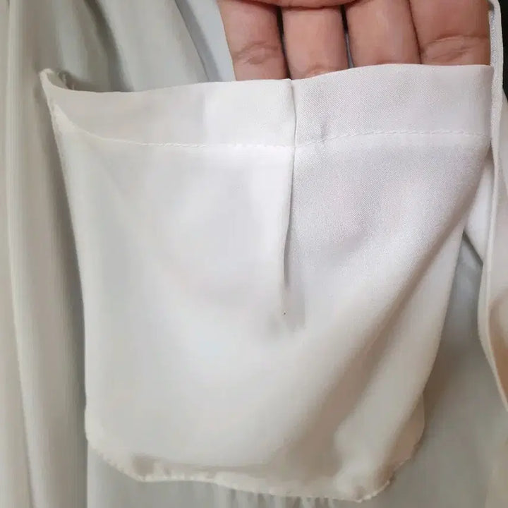 [BUNJANG] DINT Volume Pocket Long Shirt Blouse Set / (새제품)딘트 볼륨포켓 롱셔츠블라우스+벨트+진주핀브로치