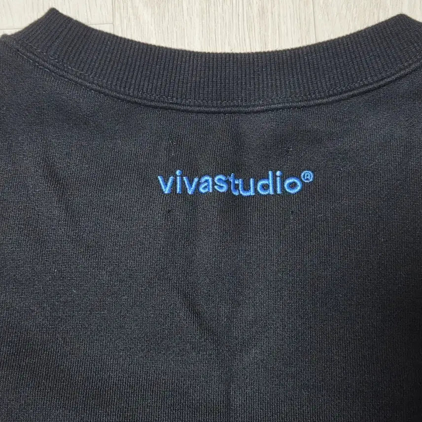 [BUNJANG] VIVASTUDIO Embroidered Sweatshirt / 비바스튜디오 맨투맨