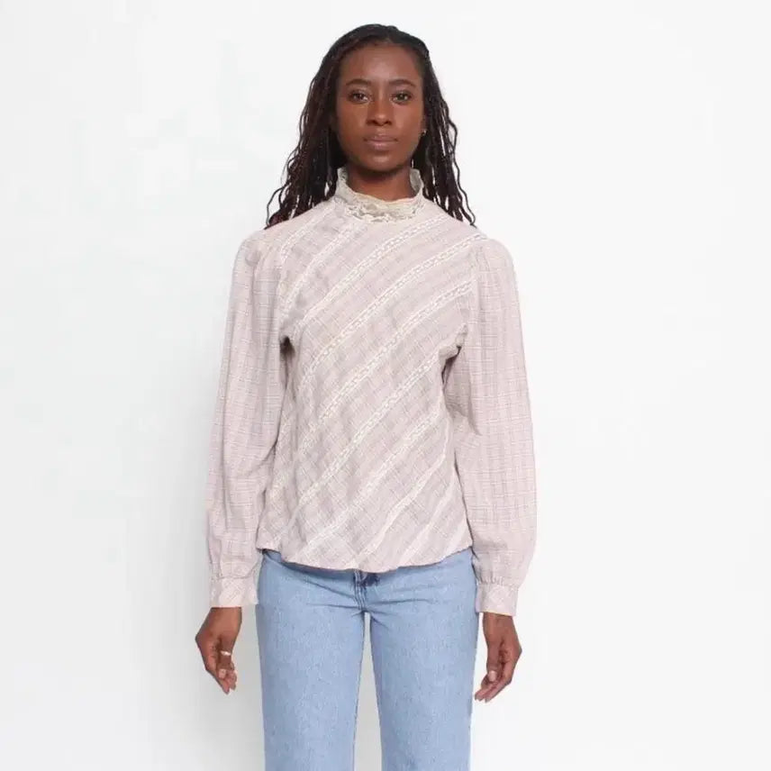 [BUNJANG] Vintage Check Lace Blouse / 빈티지 체크 레이스 블라우스 / 하이넥