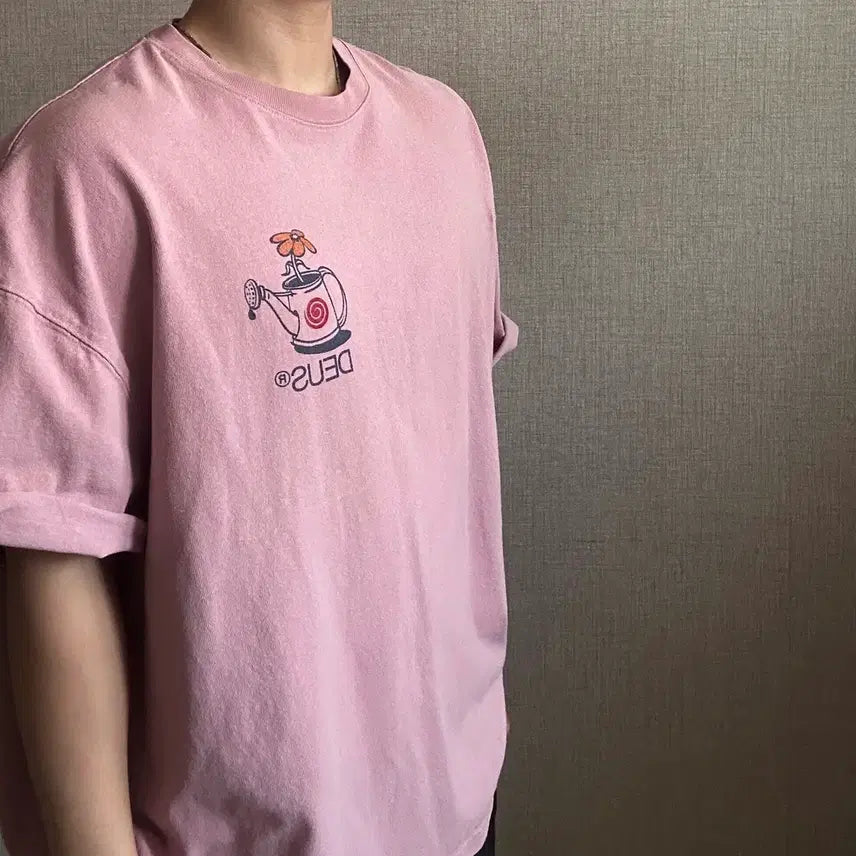 [SOLD OUT] 데우스 엑스 마키나 트러스트 제퍼 반팔 티셔츠 XXL