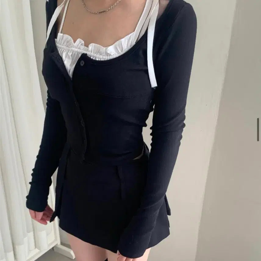 [BUNJANG] Cloud Emotion Cleaset Satin Layered Top / 클라우드이모션 클리셋 새틴 레이어드 탑