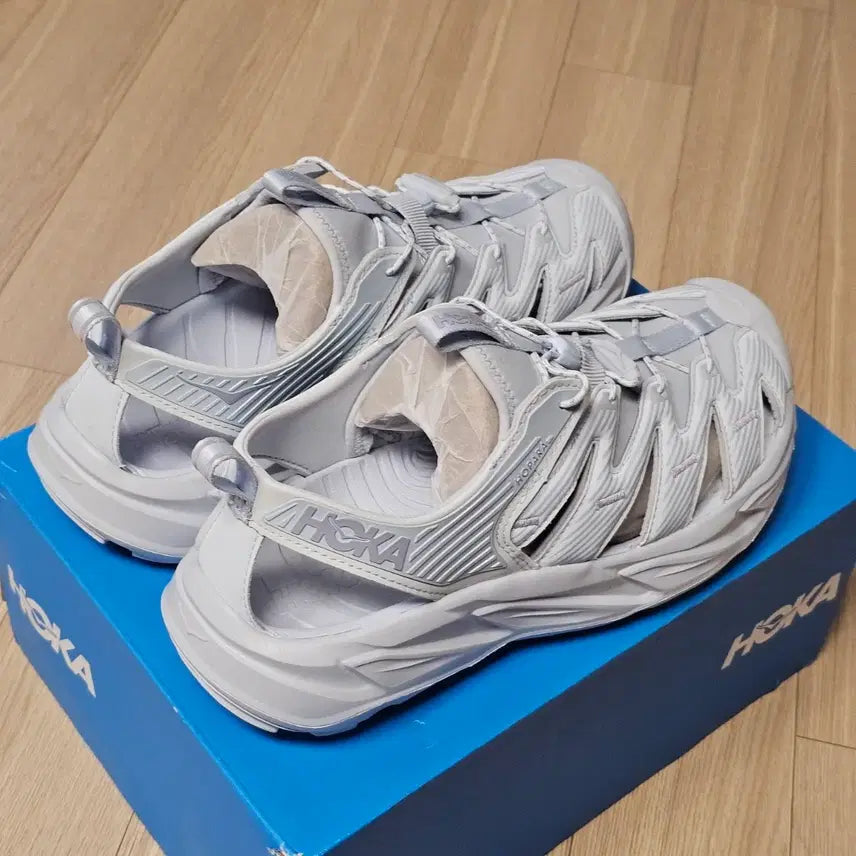 [BUNJANG] Hoka Hopara Illusion Sky Blue / 270 새제품) 호카 호파라 일루젼 스카이블루 1123112-ILS