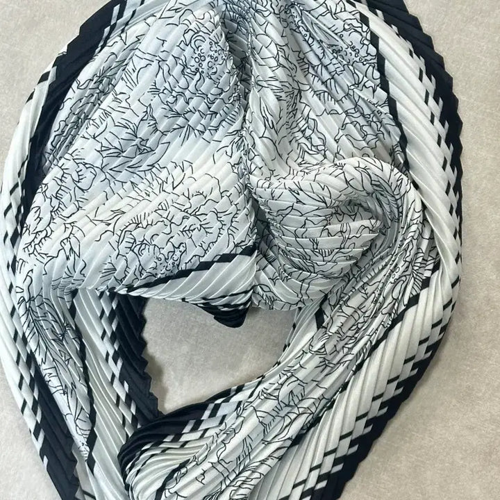 [BUNJANG] Pleated Scarf / 플리츠 스카프