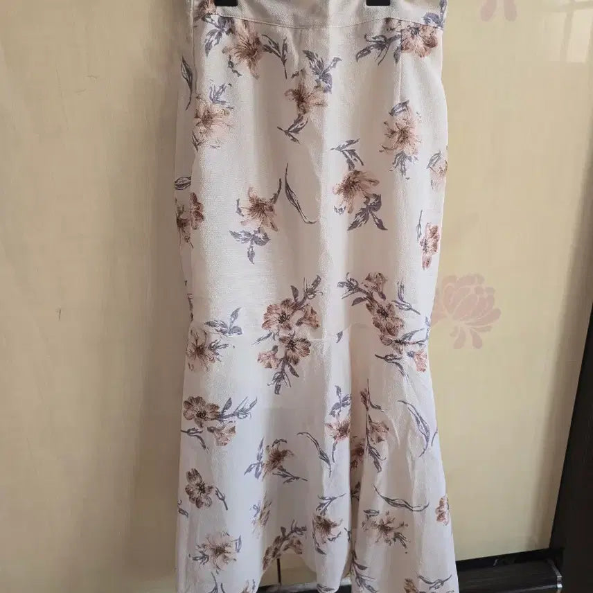 [BUNJANG] Assorted Skirts and Pants / 치마/바지 모음 (체크, 꽃무늬, 데님)