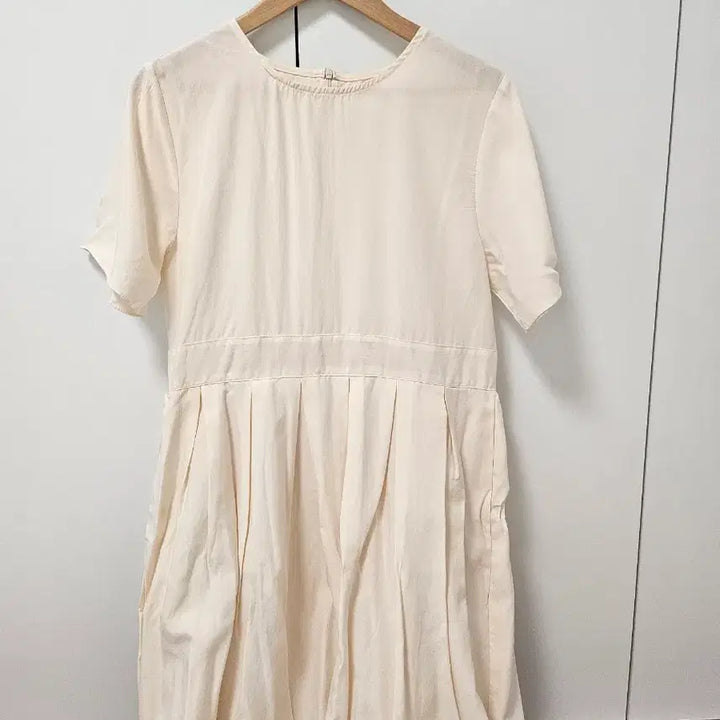 [BUNJANG] MaybeBaby Pleated Long Dress / 메이비베이비 롱원피스