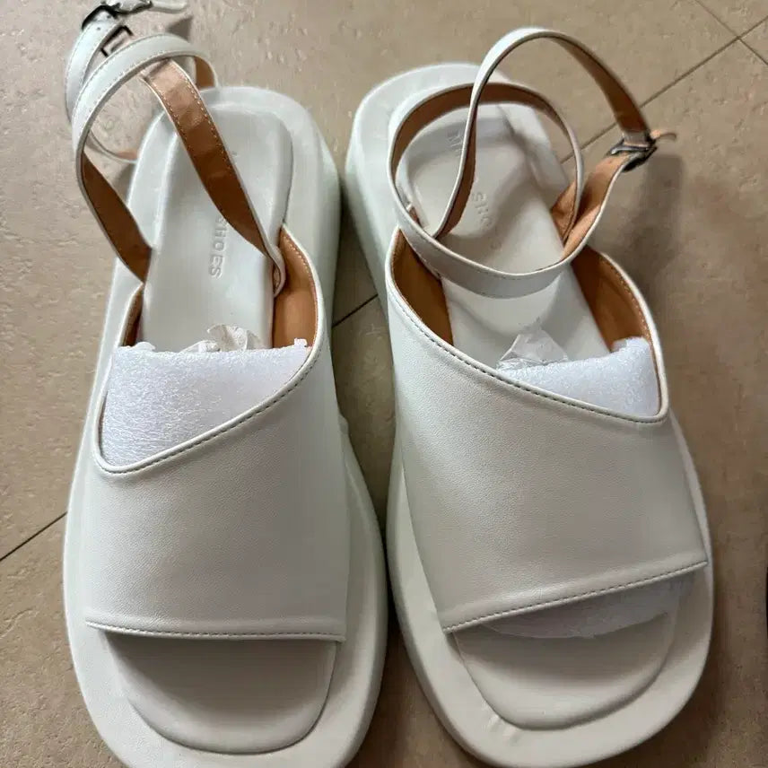 [BUNJANG] Scrap Sandals Heels 245 / 새제품  스크랩 샌들 구두  245