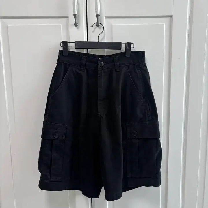 [BUNJANG] Black Up Bermuda Funky Cargo Half Pants Black / 블랙업 버뮤다 팬츠 펑키드 카고 하프 팬츠 s 블랙