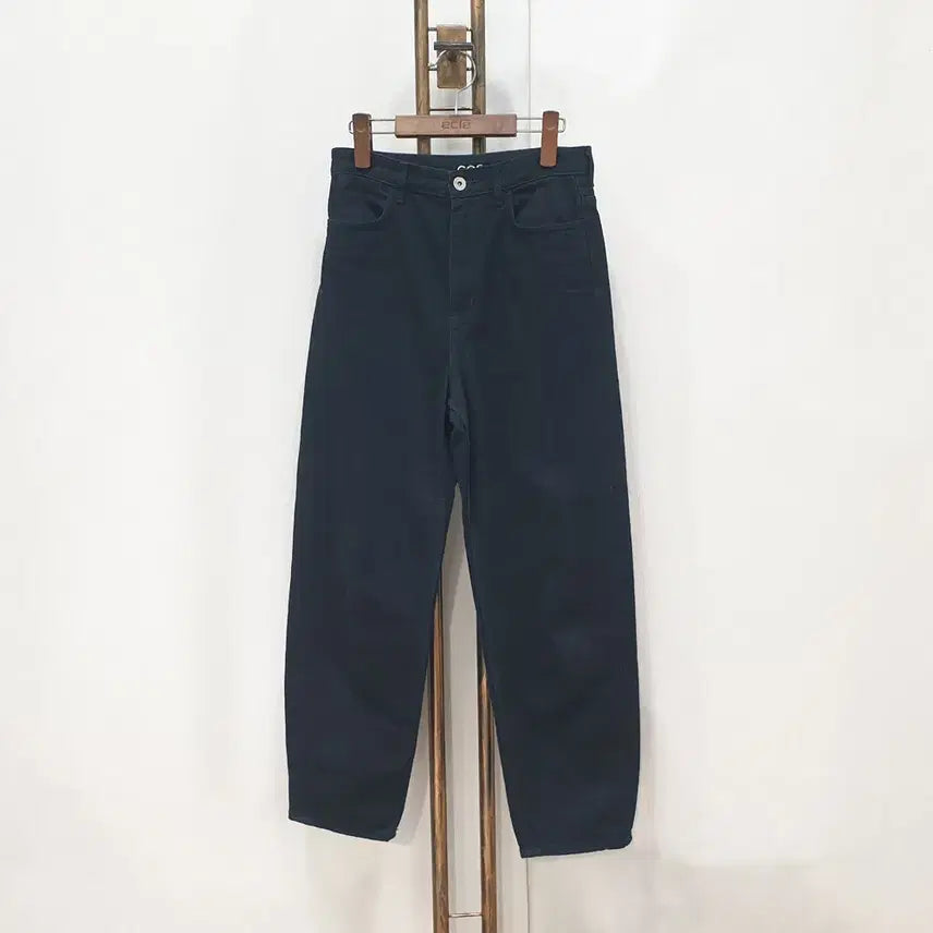 [BUNJANG] COS Tapered Fit Black Jeans / (JJ29983)코스 COS 테이퍼드진 블랙진 팬츠(25)