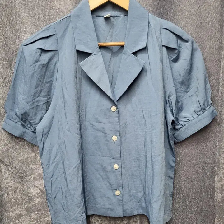 [BUNJANG] Light Blue Puff Sleeve Short Sleeve Blouse / 소라색 퍼프 소매 반팔 블라우스