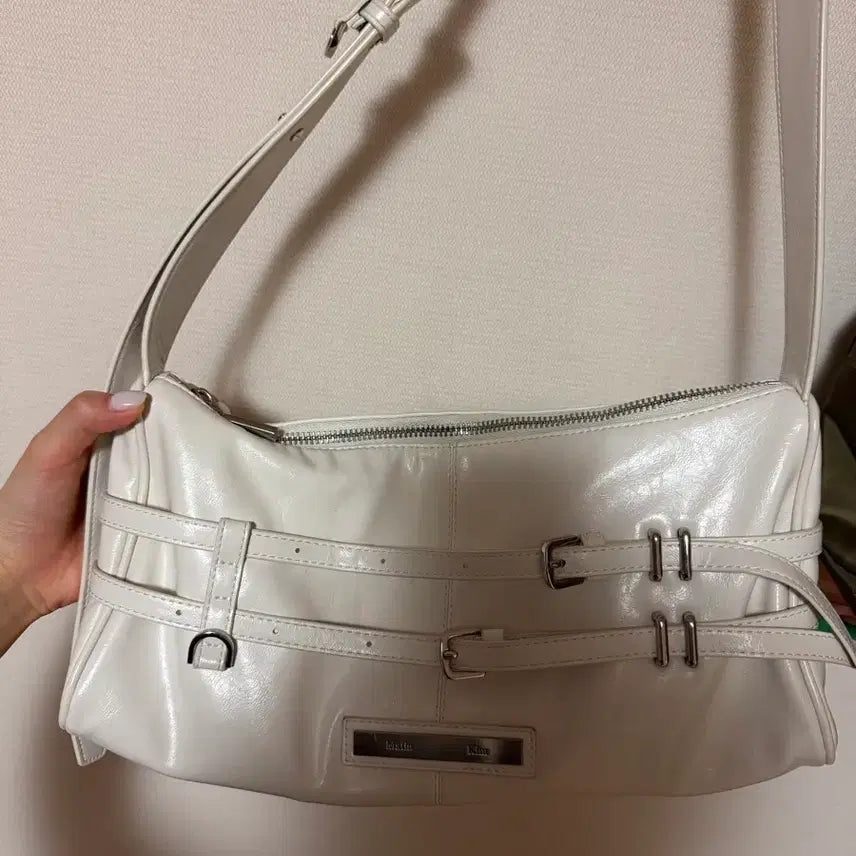 [BUNJANG] Matin Kim White Shoulder Bag / 마뗑킴 화이트 숄더백