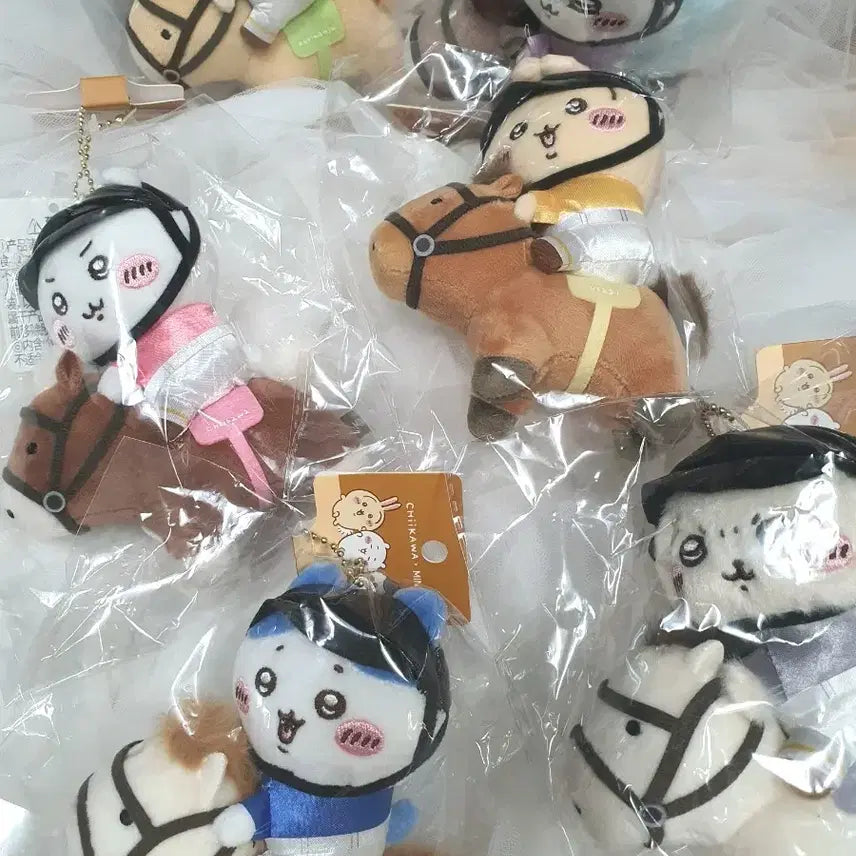 [BUNJANG] Miniso Cheikawa Horse Riding Plush / 미니소 치이카와 승마가도 모몽가 승마몽가