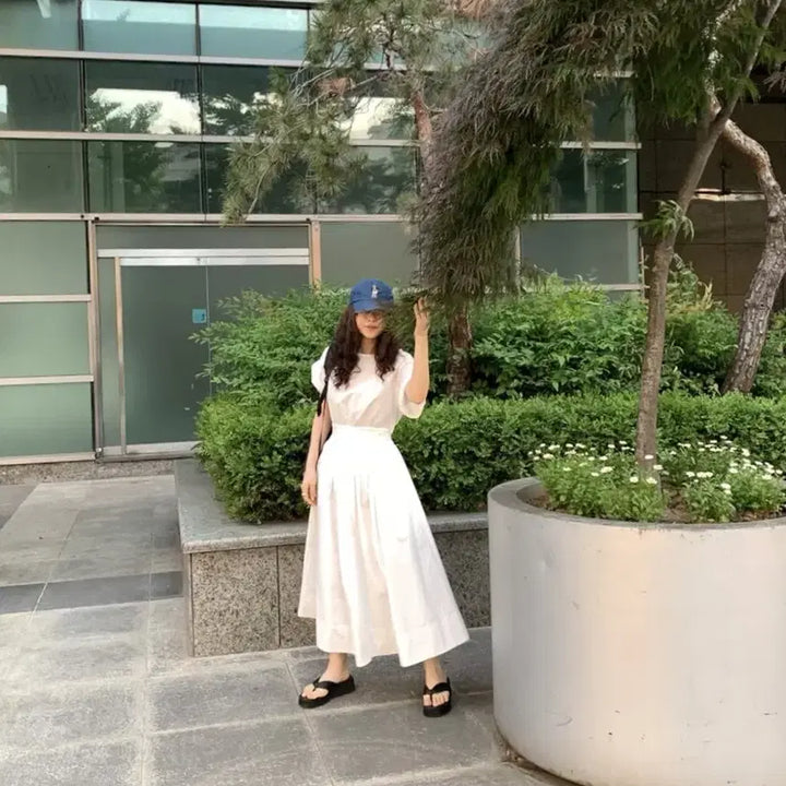 [BUNJANG] absentminded White Short-Sleeve Long Dress / 비애브선트마인디드 화이트 반팔 롱원피스