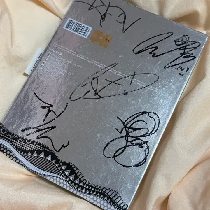 [SOLD OUT] 빅뱅 친필싸인CD 앨범