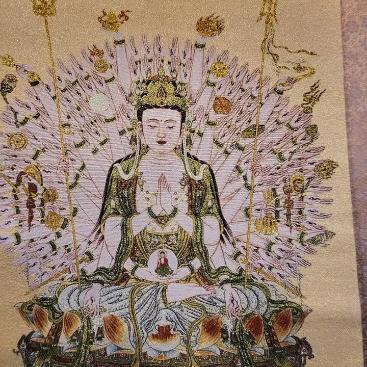 [BUNJANG] Gilt Thread Thousand-Armed Kuan Yin Scroll / 천수관음 보살 금실 족자