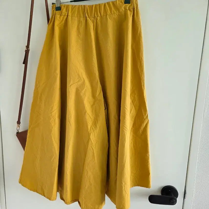 [BUNJANG] Mustard Yellow A-Line Skirt Pants / 머스타드 옐로우 A라인 치마바지