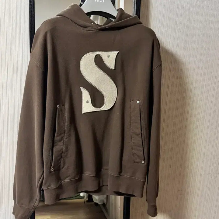 [BUNJANG] Setter Rivet Apparel Hoodie Brown M / 세터 리벳 아플리케 후드 브라운 M사이즈