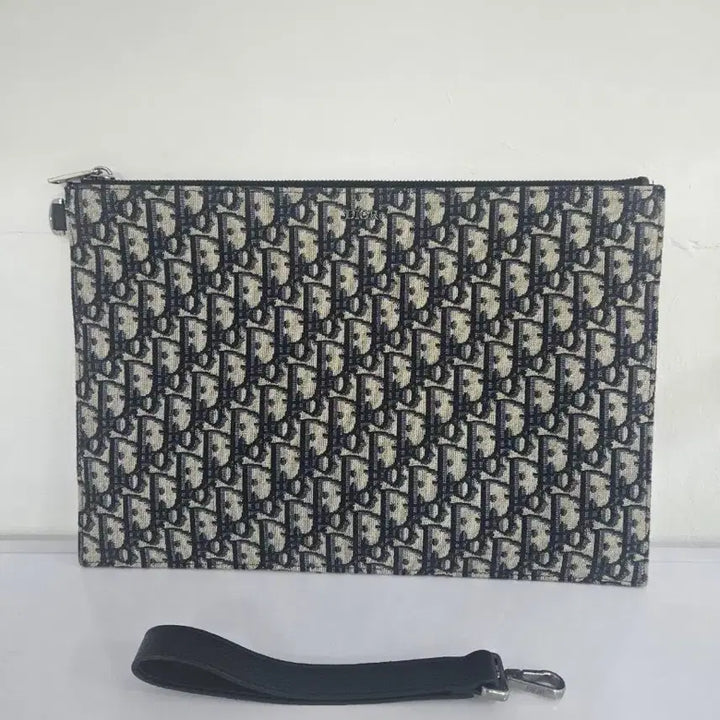 [BUNJANG] Dior A4 Clutch Bag / 디올 클러치백 A4