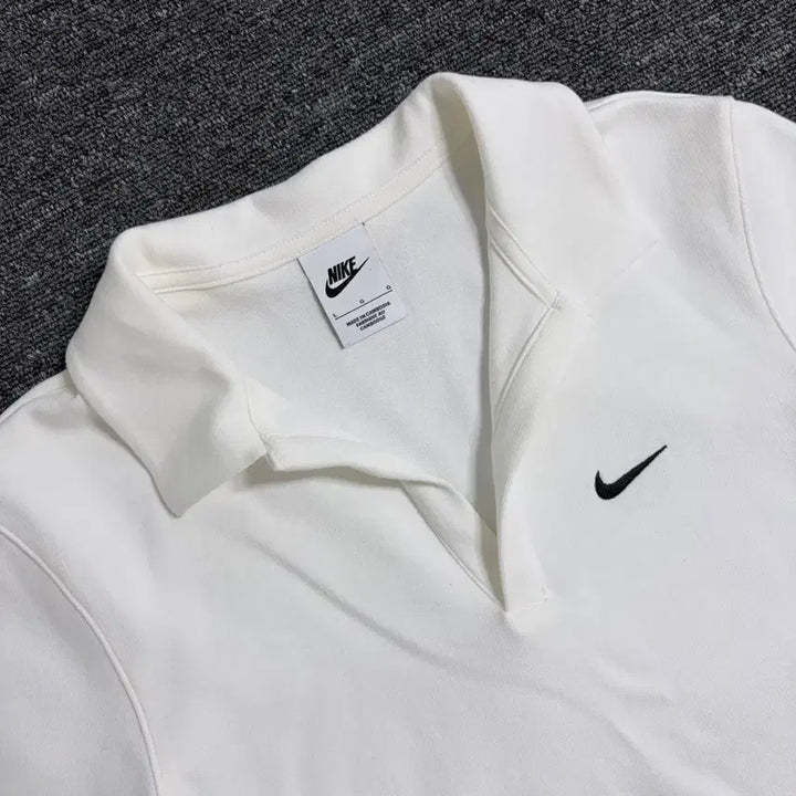 [BUNJANG] Nike Essential Crop Polo Top / 나이키 에센셜 크롭 폴로 탑