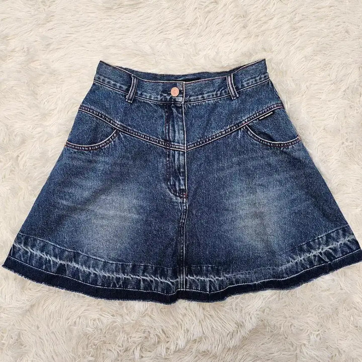 [BUNJANG] Lucky Chouette Denim A-line Mini Skirt / 럭키슈에뜨 데님 A라인 미니스커트 36