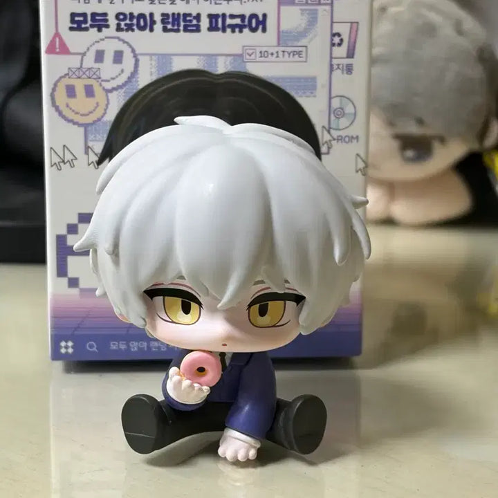 [SOLD OUT] 괴담출근 괴출 모두 앉아 랜덤 피규어 제삼 J3 제이