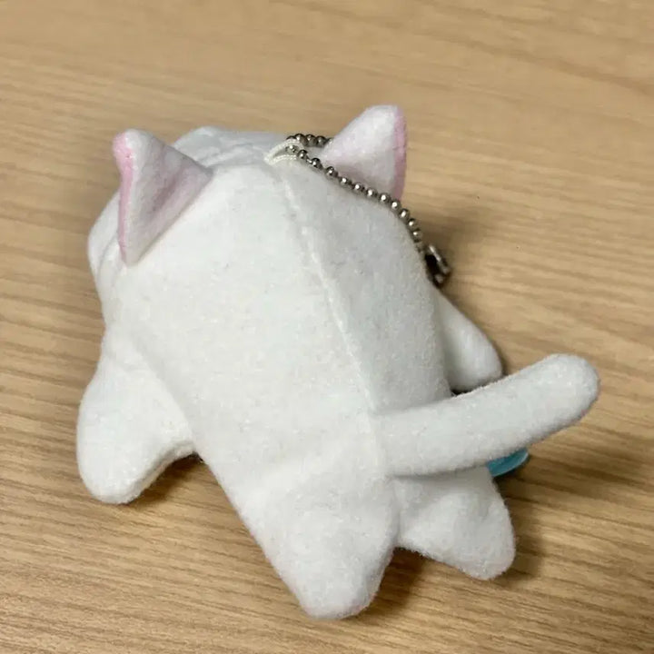 [BUNJANG] White Cat Mamegoma Keychain / 레어 화이트네코 고양이 마메고마 키링