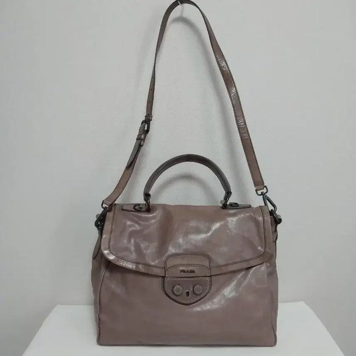 [BUNJANG] Prada Leather Flap Briefcase Tote Shoulder Bag 2-Way / 프라다 레더 플랩 브리프케이스 토트백 숄더백 2way