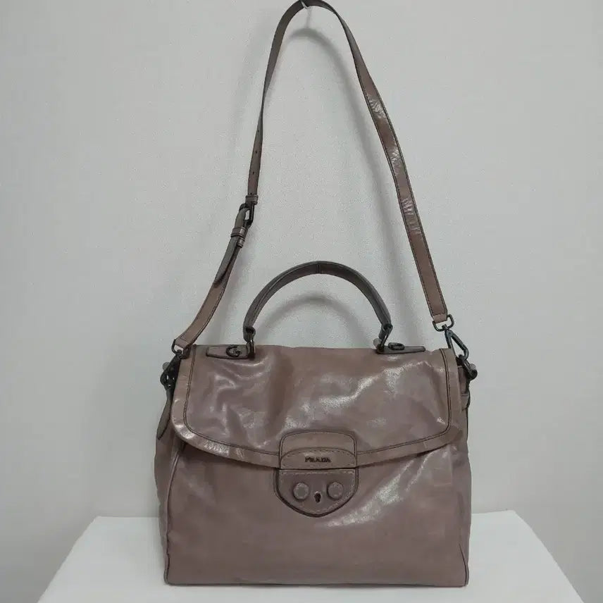 [BUNJANG] Prada Leather Flap Briefcase Tote Shoulder Bag 2-Way / 프라다 레더 플랩 브리프케이스 토트백 숄더백 2way