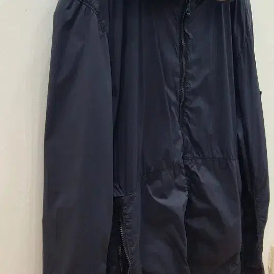 [BUNJANG] 스톤아일랜드 스킨터치 후드바람막이 XL 105~110 / 스톤아일랜드 스킨터치 후드바람막이 XL 105~110