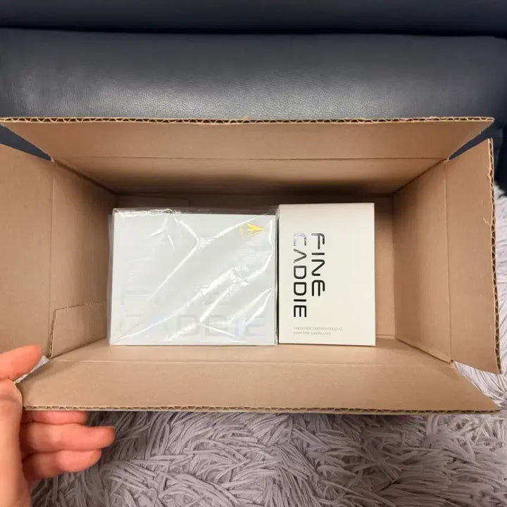 [BUNJANG] Finecaddy UPL2000 Aiming Rangefinder White + Pouch / 파인캐디 UPL2000 에이밍 거리측정기 화이트 + 파우치