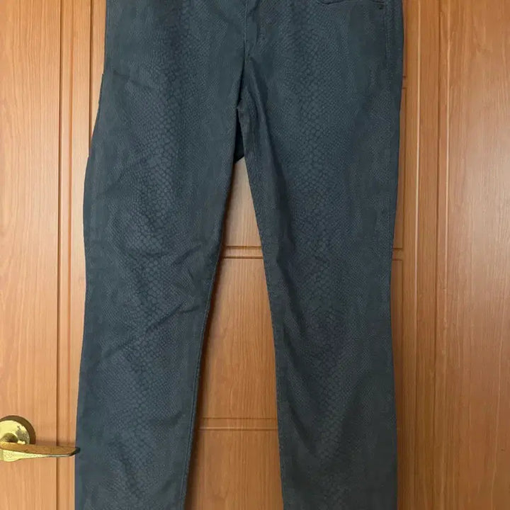 [SOLD OUT] 갭 면바지