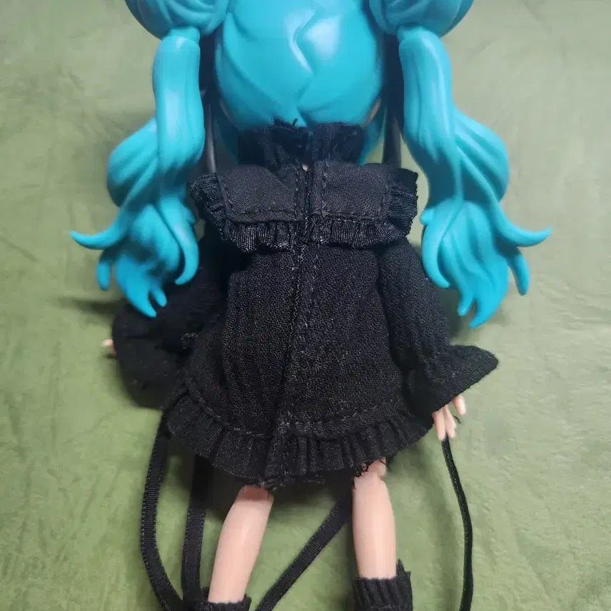 [SOLD OUT] 블로키 관절 하츠네 미쿠 피규어