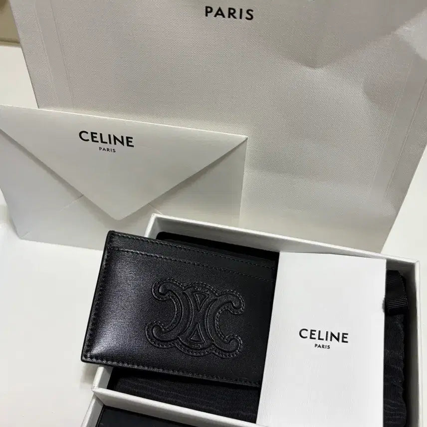 [BUNJANG] Celine Triomphe Card Holder / 셀린느 트리옹프 카드홀더