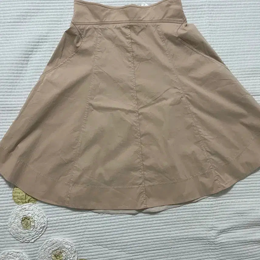 [SOLD OUT] JIGOTT 지고트 베이지 스커트